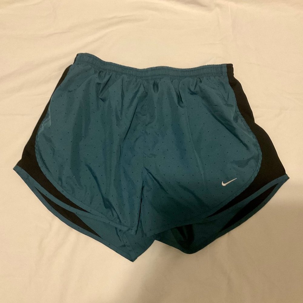 Women's Nike Dri-Fit Tempo Teal Shorts Size Large